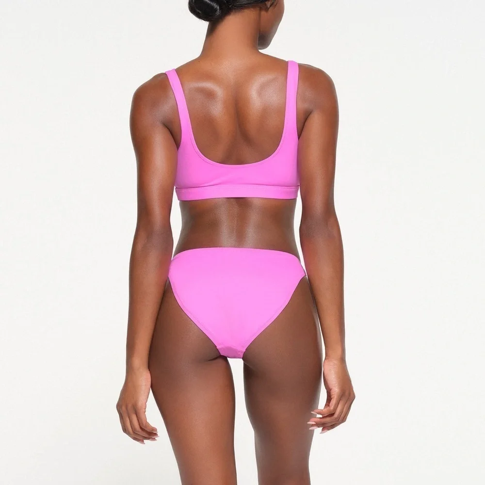 SKIMS SIGNATURE SWIM MID COVERAGE TAFFY PINK BOTTOMS SIZE 4X & 3X